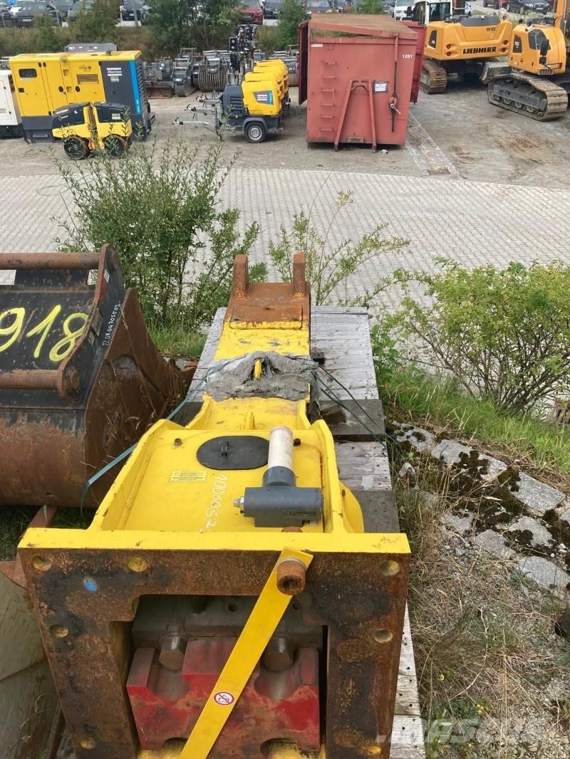 Epiroc HB3100 Hammers / Breakers