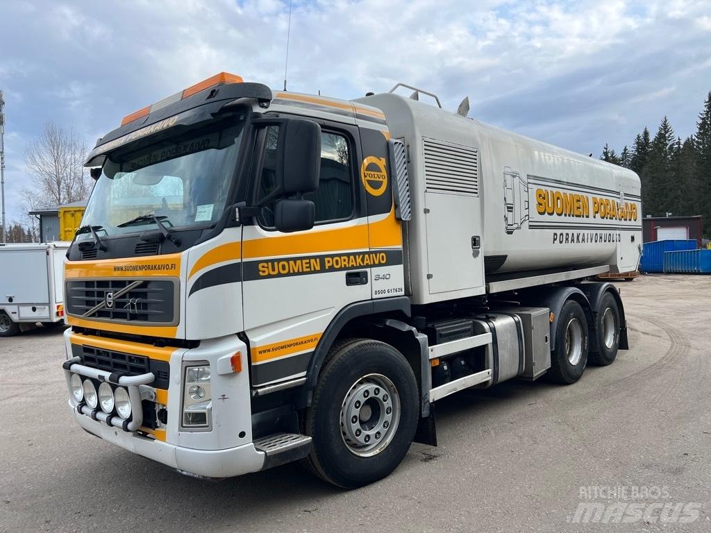 Volvo FM9 Combi / vacuum trucks