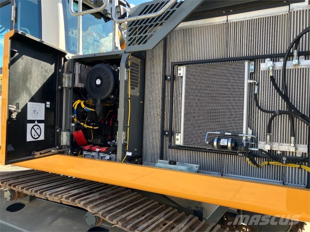 Liebherr R930 Crawler excavators