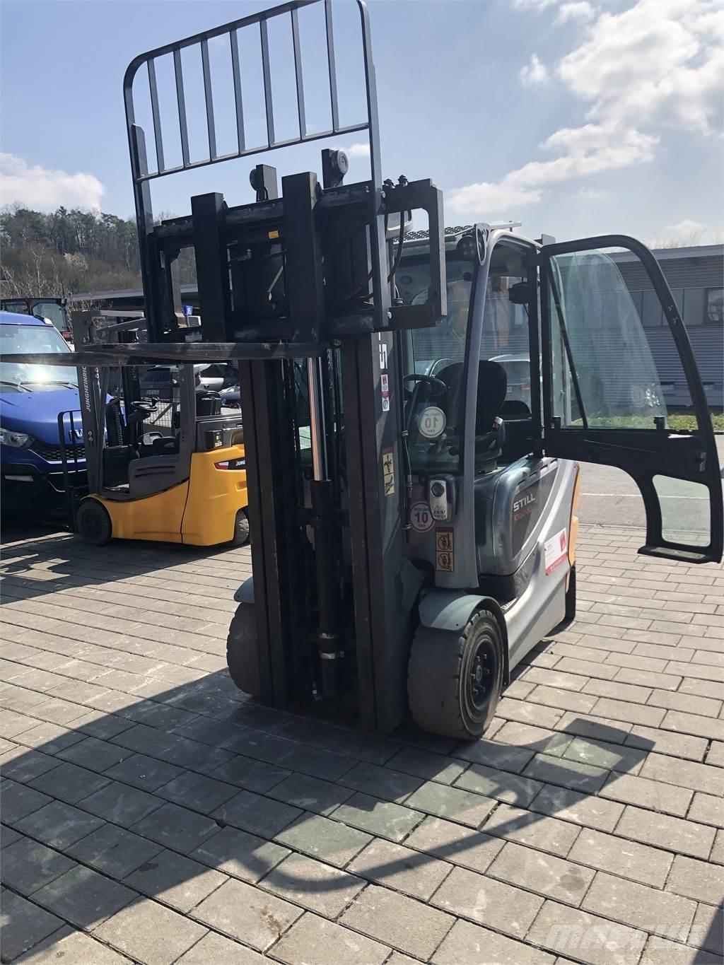 Still RX60-30 Electric forklift trucks