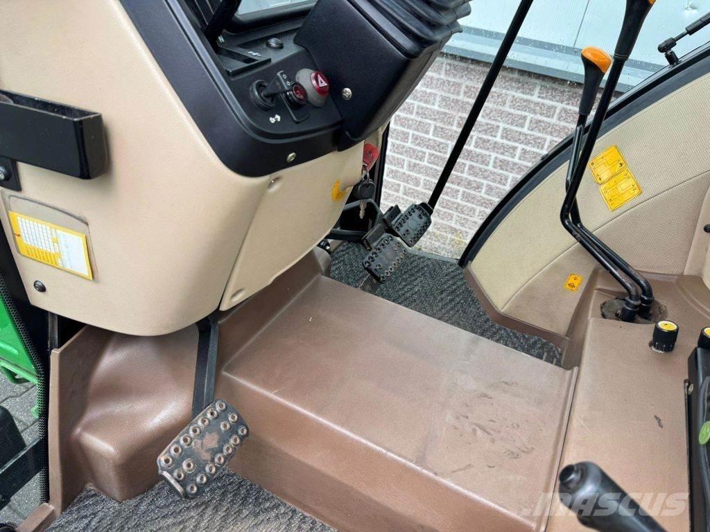 John Deere 5215 Sand and salt spreaders