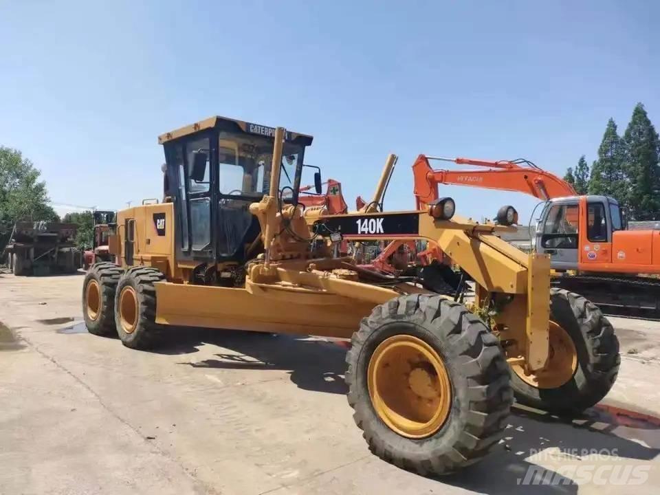 CAT 140 K Graders