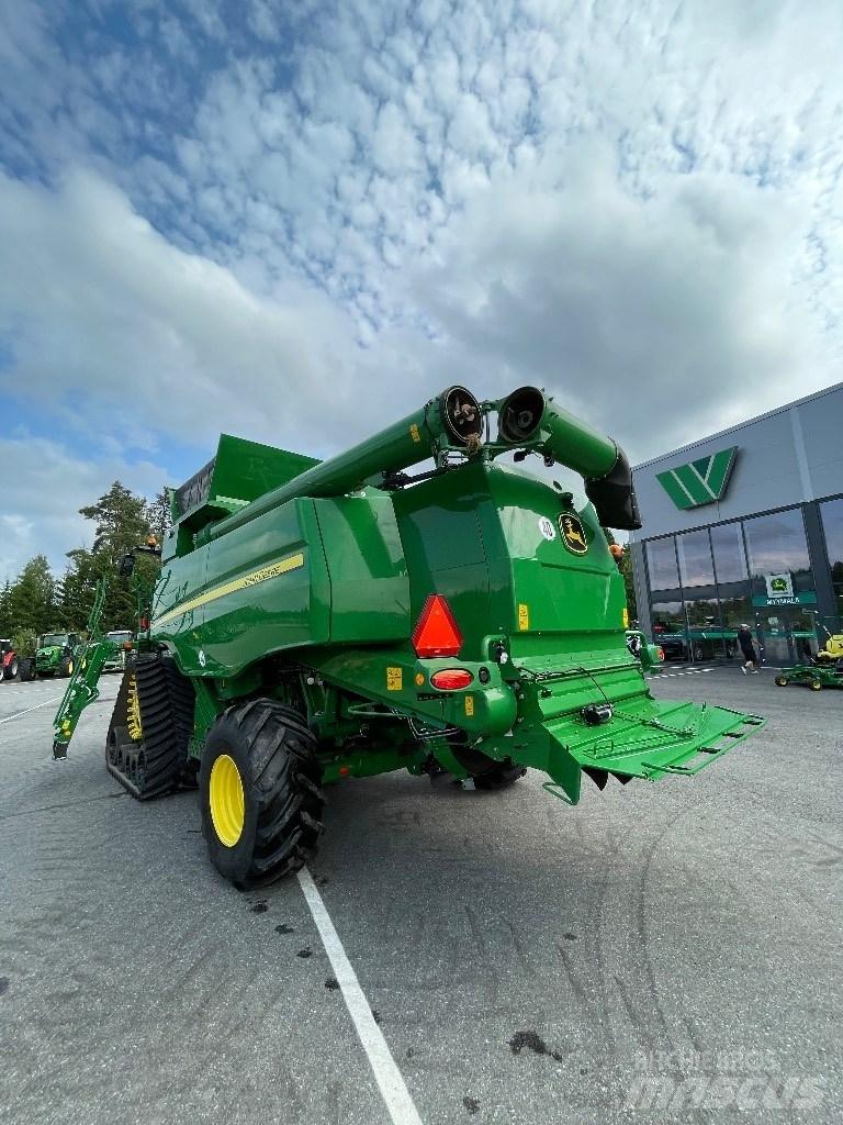 John Deere T670 i Combine harvesters