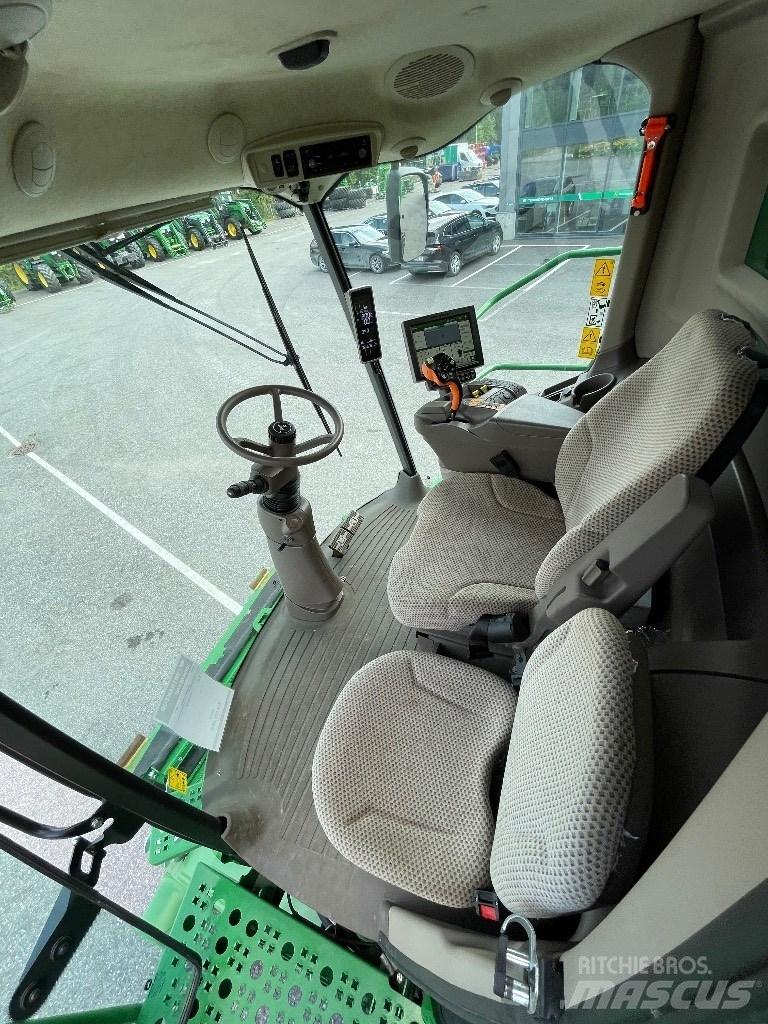 John Deere T670 i Combine harvesters
