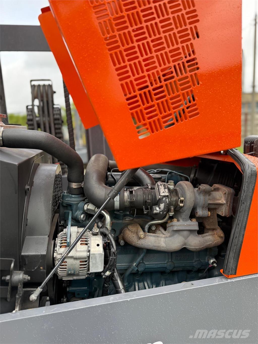 Combilift C5000 XL 4-way reach trucks