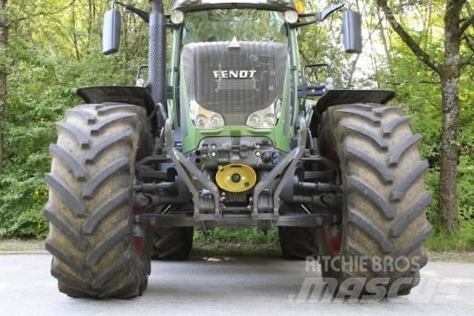 Fendt 924 Vario Tractors
