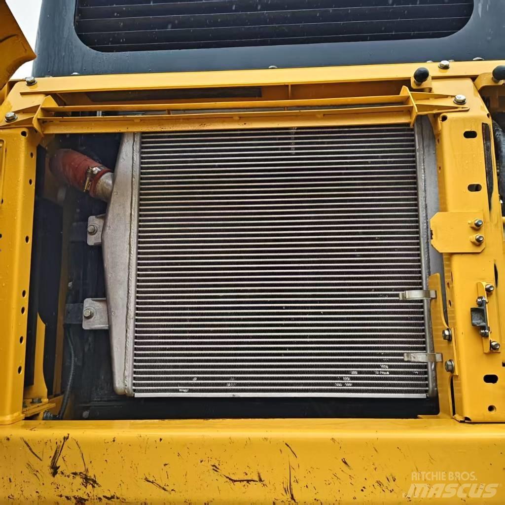 Komatsu PC 400-8 Crawler excavators