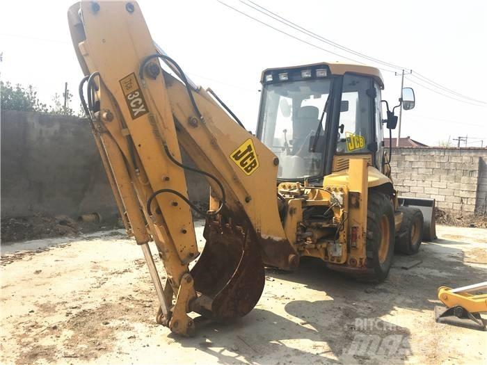 JCB 3 CX Backhoe loaders
