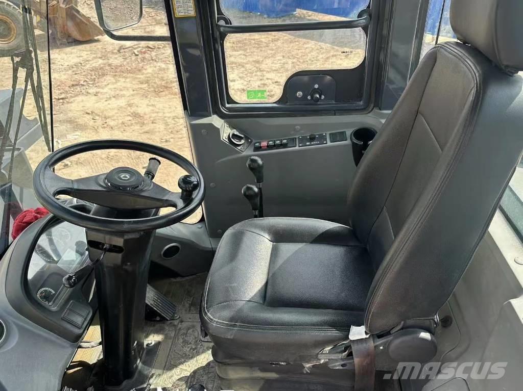 XCMG LW 300 FV Wheel loaders