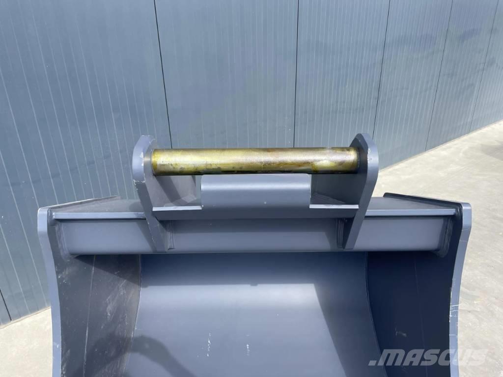 OilQuick OQ80 Buckets