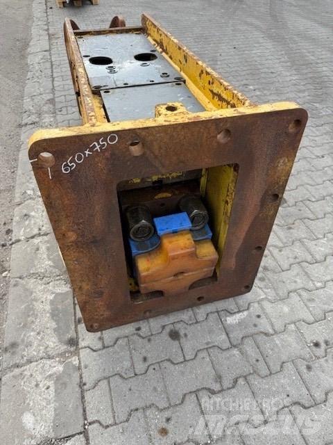 Soosan 140 Breaker Hammers / Breakers