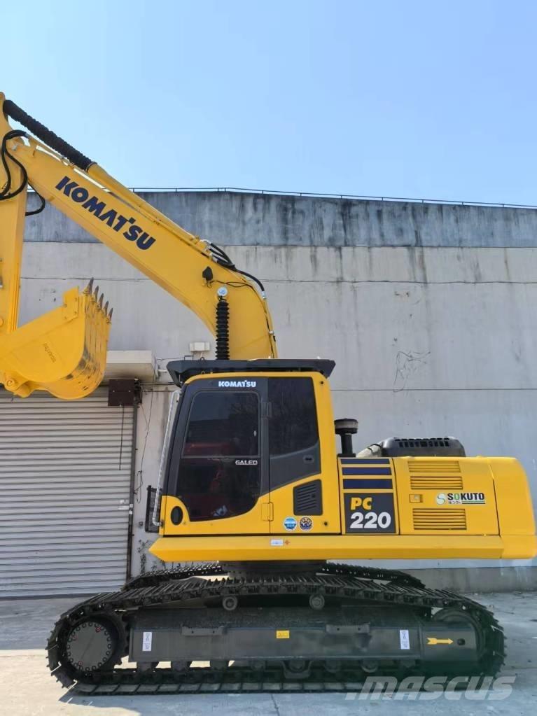 Komatsu PC 220-8 Crawler excavators