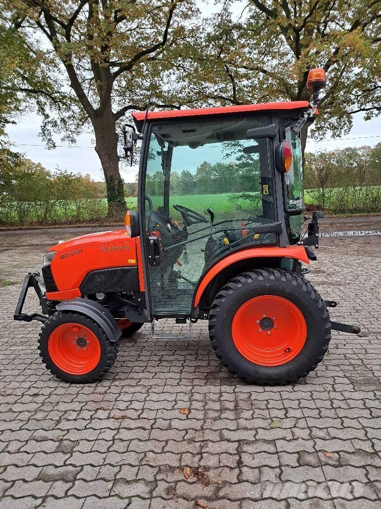 Kubota B2231 H-C Tractors