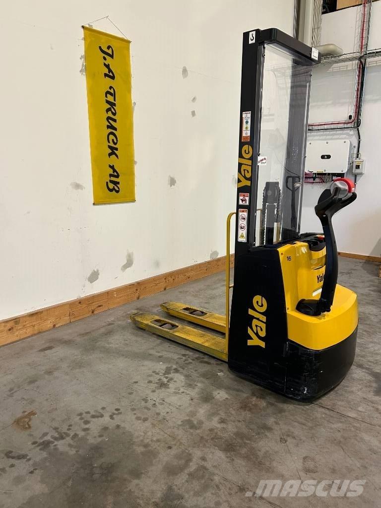 Yale MS 10 E, GEL Pedestrian stacker