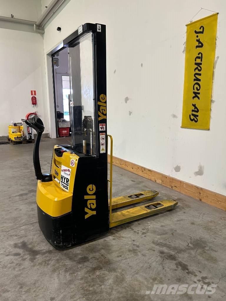 Yale MS 10 E, GEL Pedestrian stacker