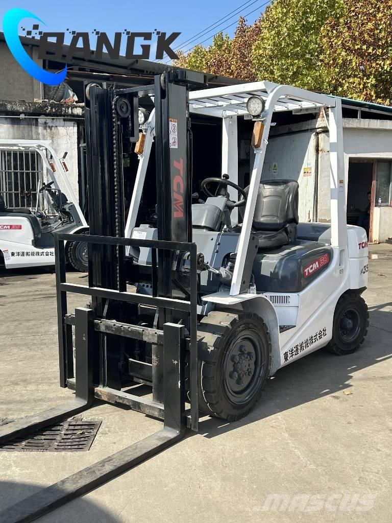 TCM FD35T3C Diesel trucks