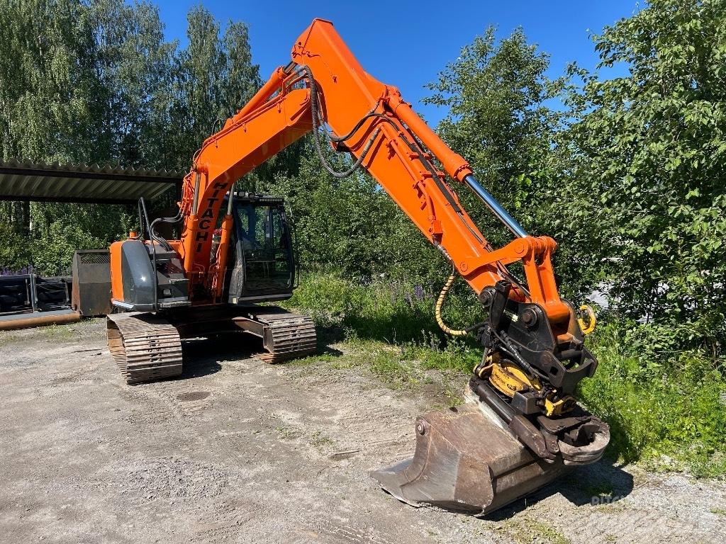 Hitachi ZX 135 US Crawler excavators