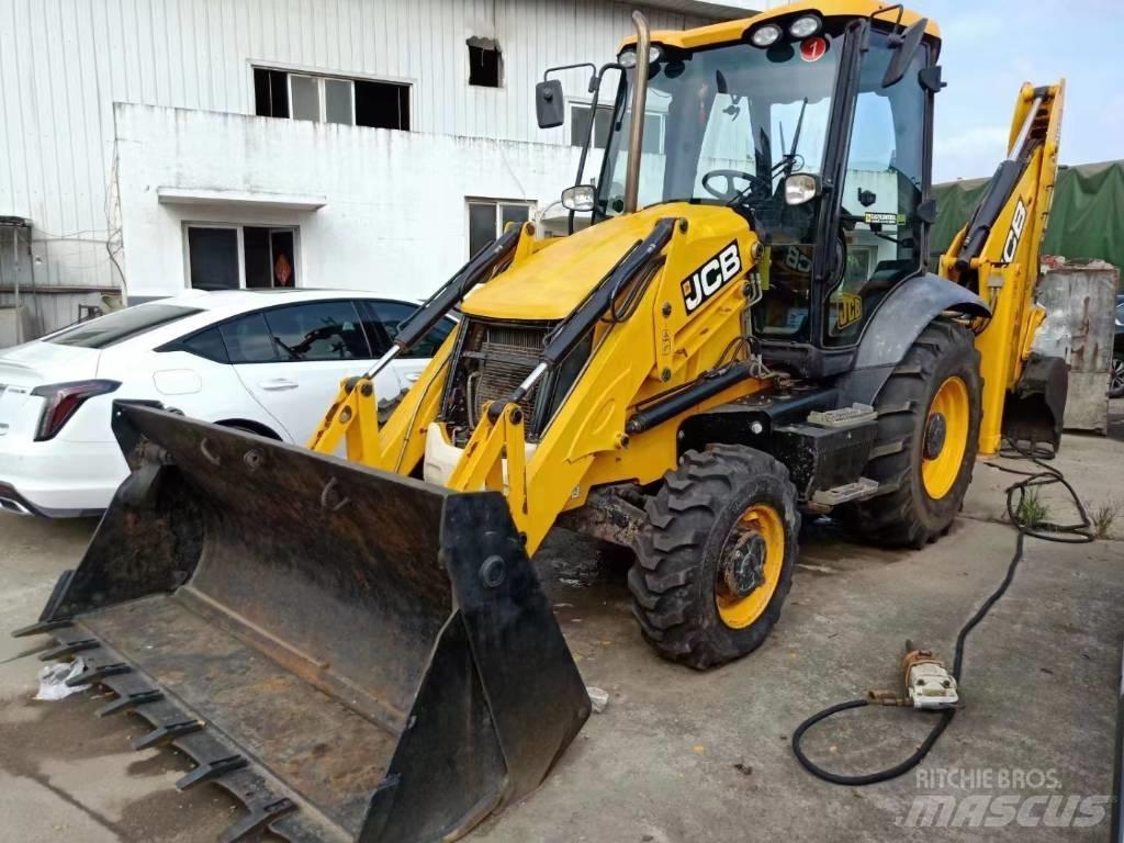 JCB 3 CX Backhoe loaders