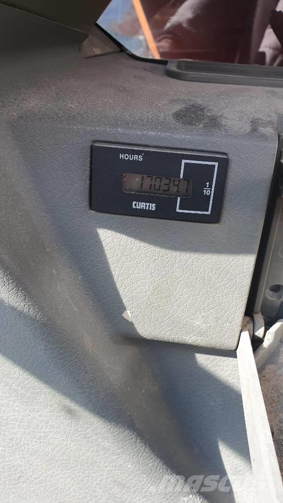 Doosan DX 220 LCA Crawler excavators