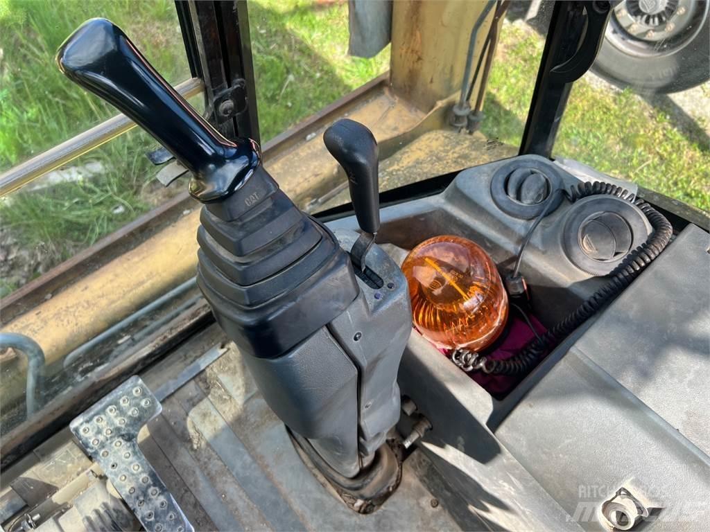 CAT 432 D 4X4 Construction - Others
