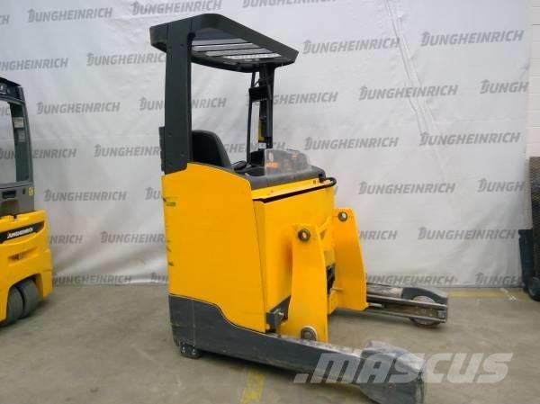 Jungheinrich ETV 214 Reach trucks