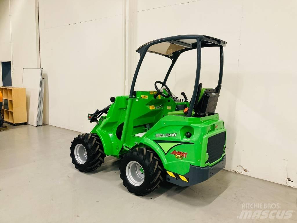 Avant R 35 Mini loaders