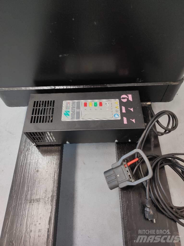 Yale MP20X FBW Low lifter with platform