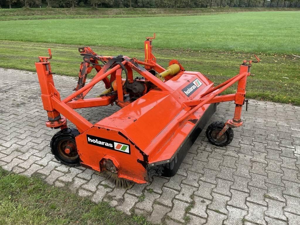 Holaras A220 Sweepers