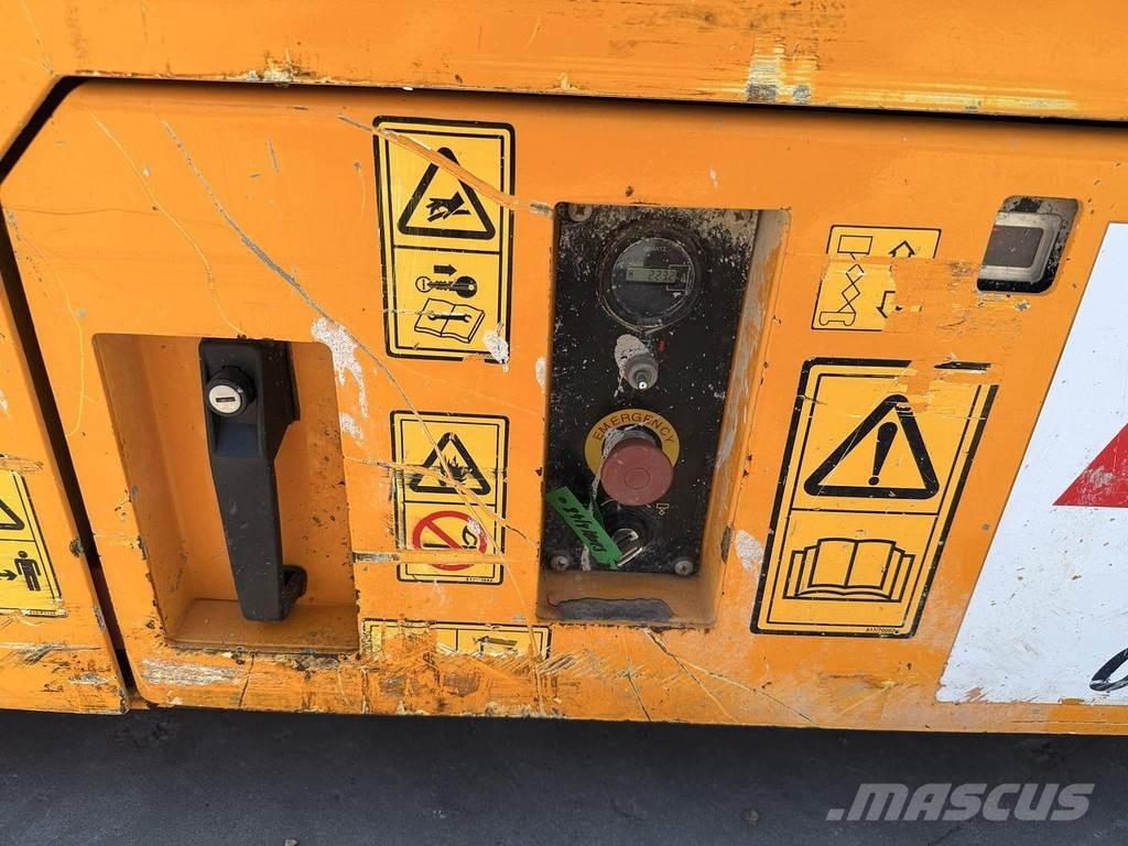 JCB S4046E Other lifts and platforms