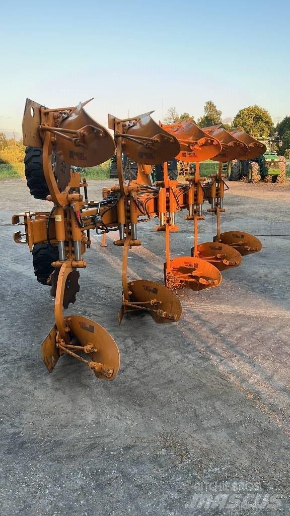  Moro Aratri Reversible ploughs