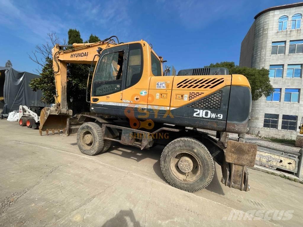 Hyundai 210W-9 Wheeled excavators