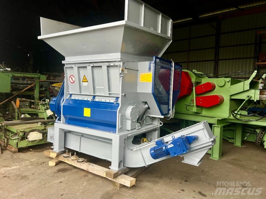 Lindner VEGA 1500 Waste Shredders