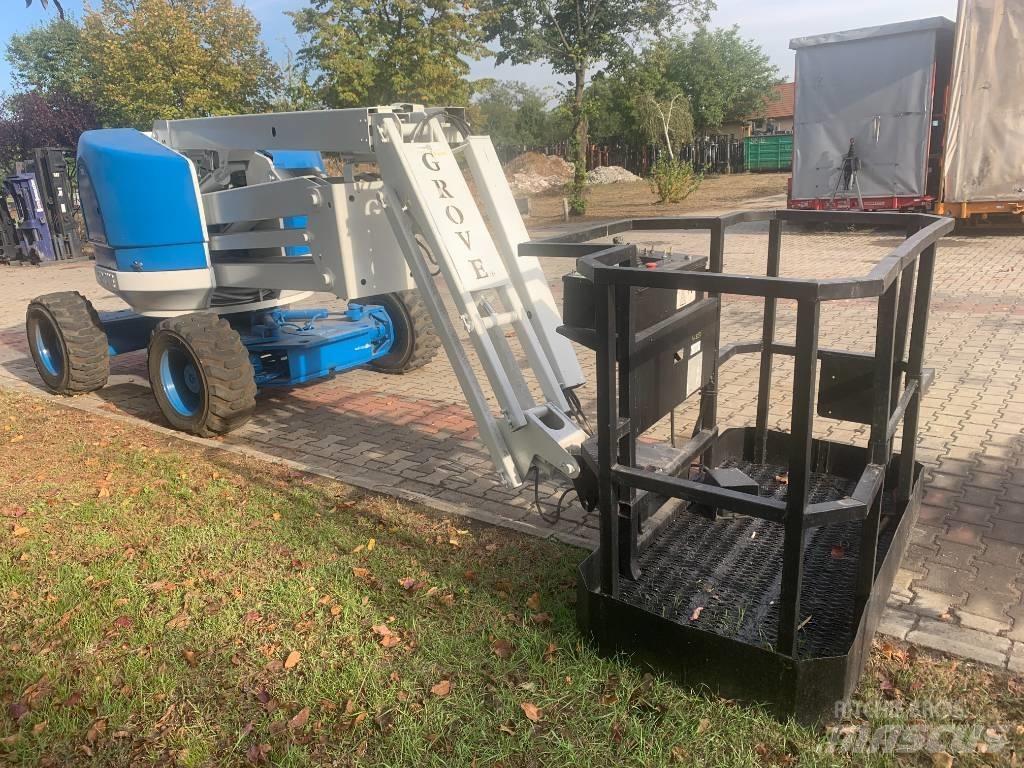 Grove AMZ51XT   V-1697 Vertical mast lifts