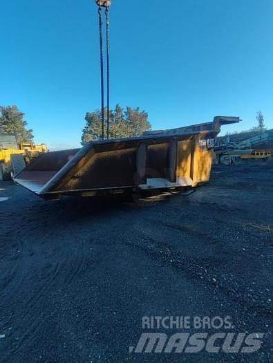 CAT BENNE CAT 775G Construction - Others