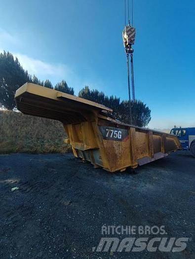 CAT BENNE CAT 775G Construction - Others