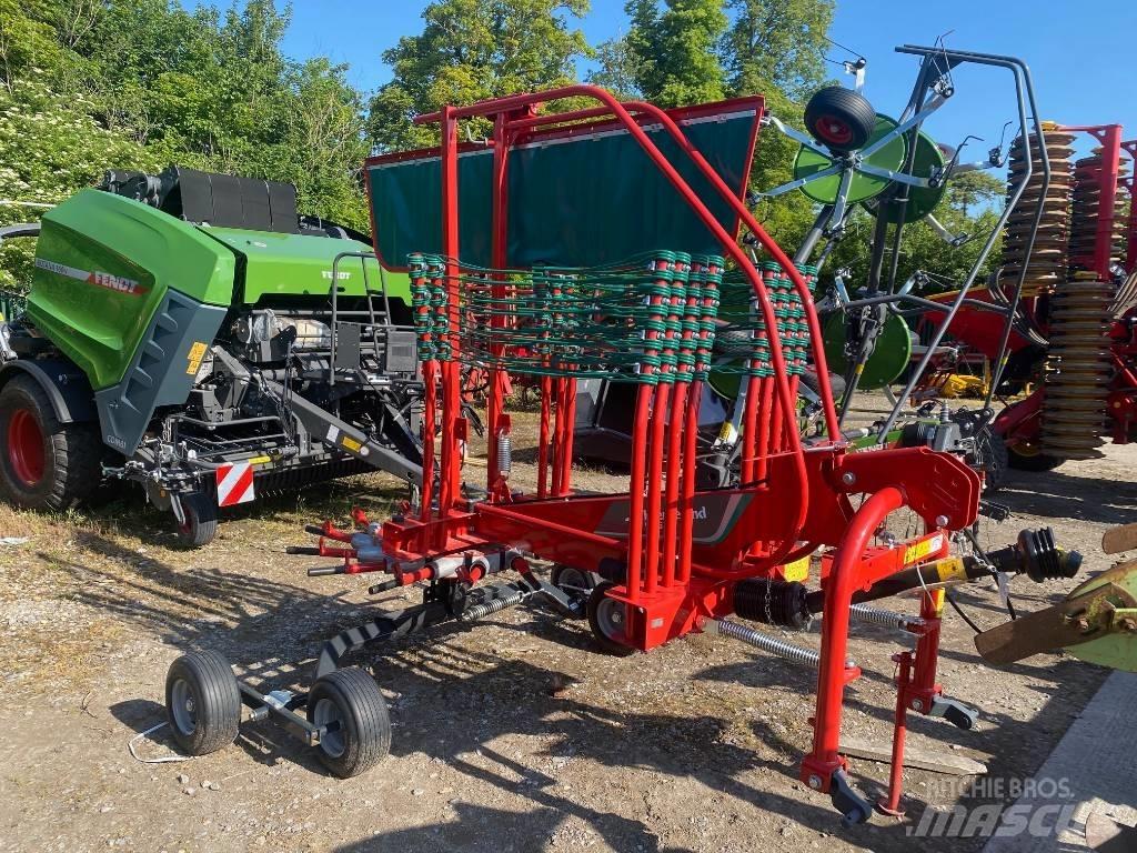 Kverneland 9546 Rakes and tedders