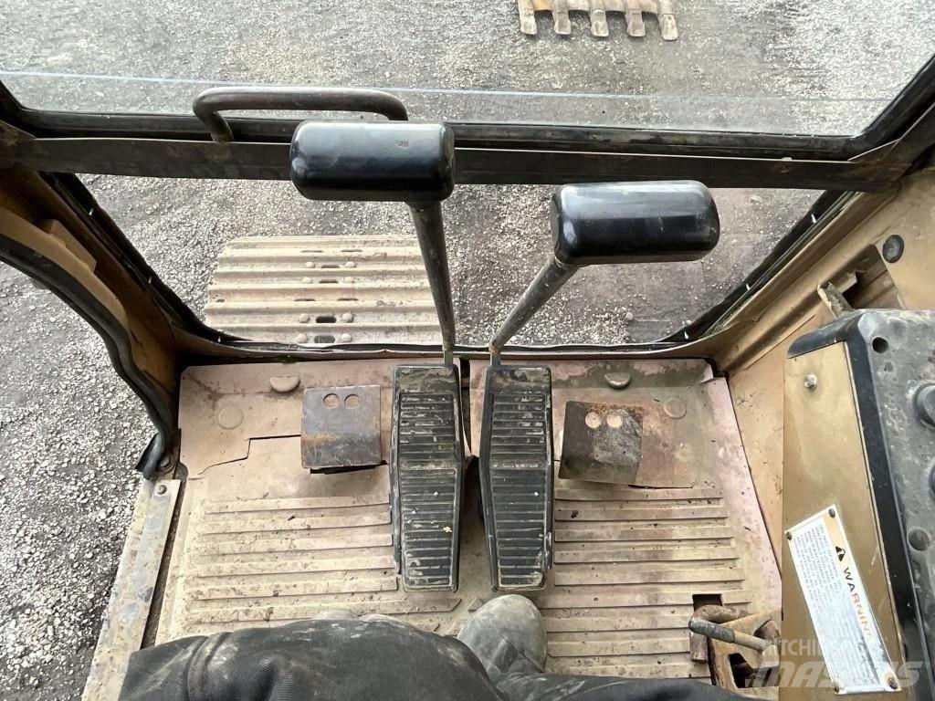 CAT E 120 B Crawler excavators