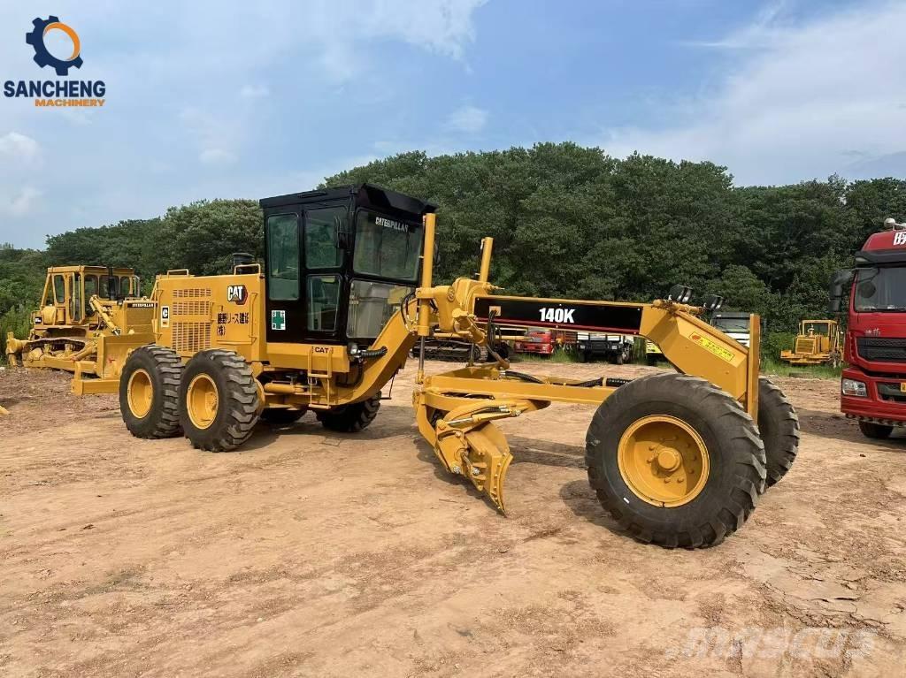 CAT 140K Graders