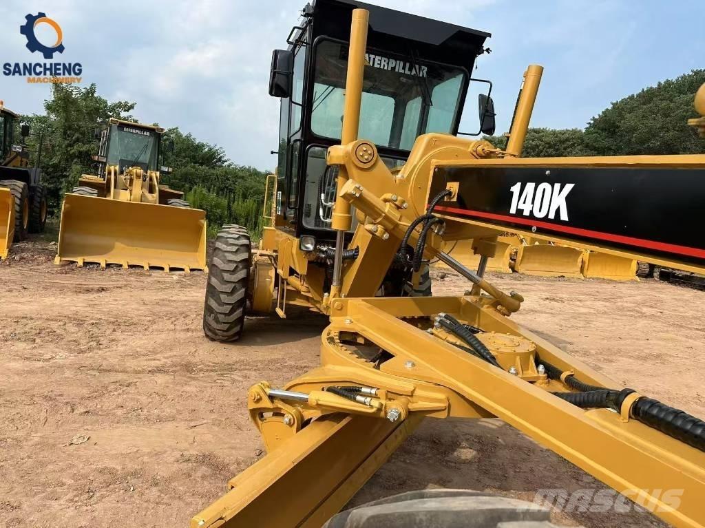 CAT 140K Graders