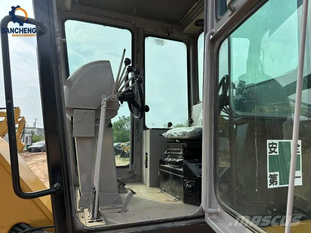 CAT 140K Graders