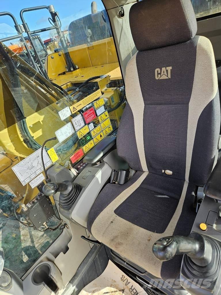 Caterpillar 326 F L Crawler excavators