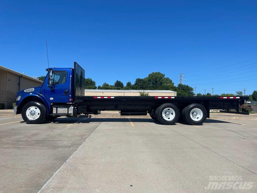 Freightliner M 106 Flatbed / Dropside trucks