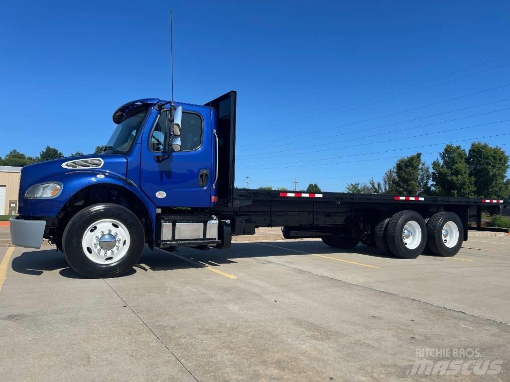 Freightliner M 106 Flatbed / Dropside trucks
