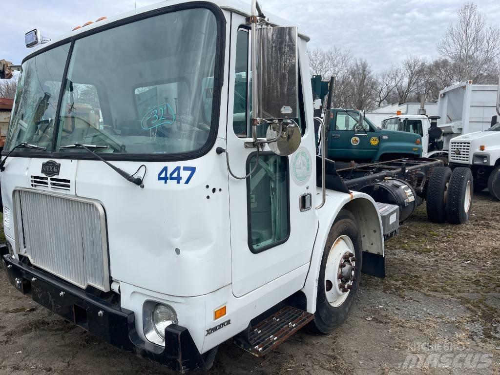 Autocar XPEDITOR Chassis Cab trucks