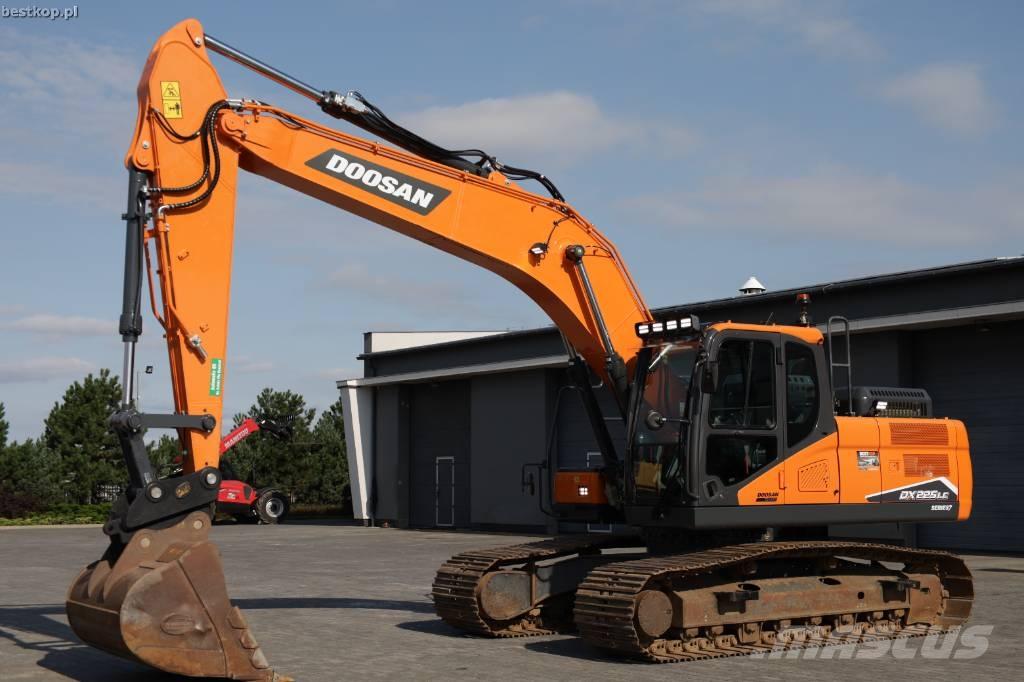 Doosan DX 225 LC-7 Crawler excavators