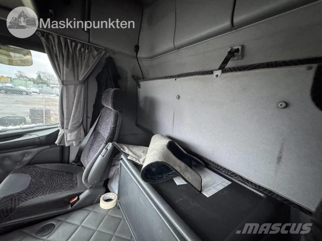 Scania R 124 Box body trucks