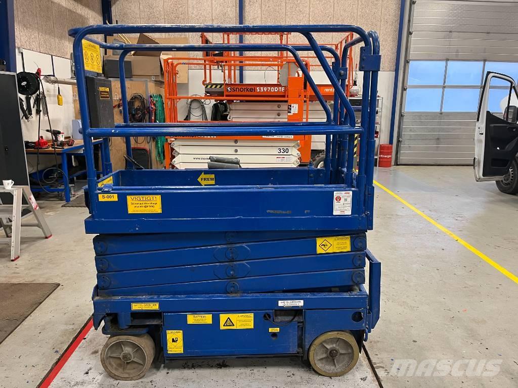 UpRight MX19 Scissor lifts