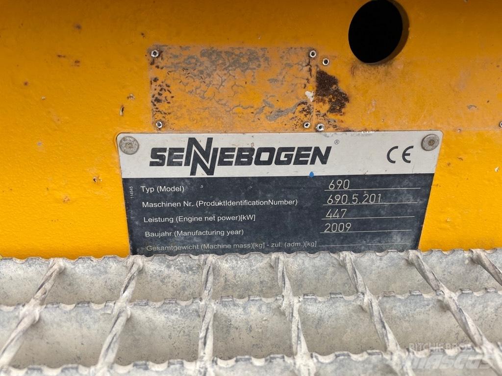 Sennebogen S 690 Dragline excavators