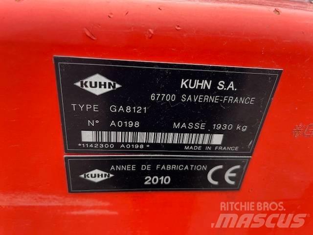 Kuhn GA 8121 Windrowers