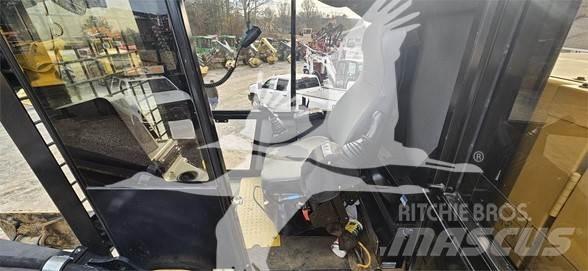 CAT 559D Knuckleboom loaders